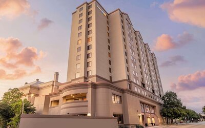 Sonesta ES Suites San Antonio Downtown Alamo Plaza