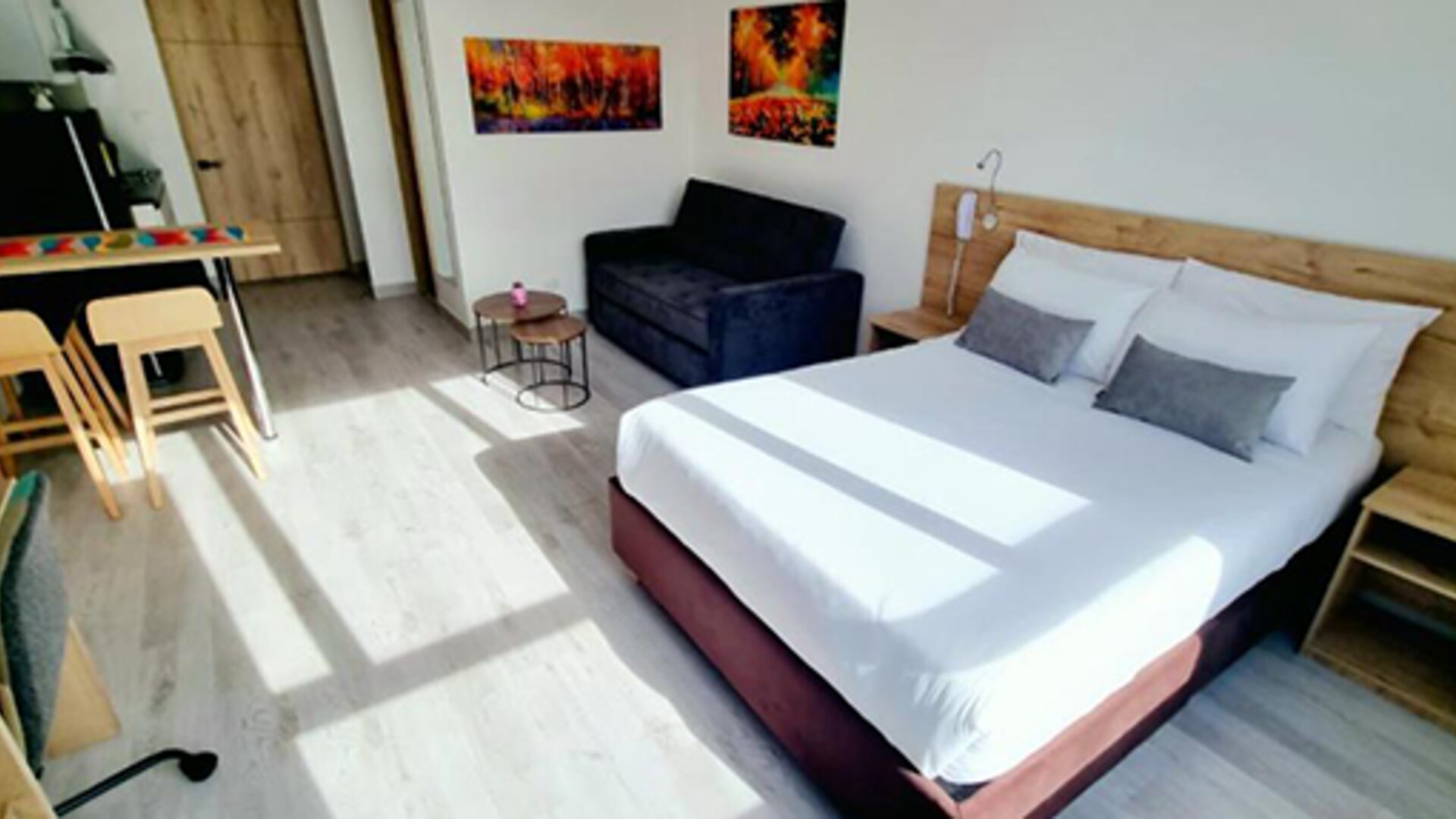 Toscana Loft Apartasuites