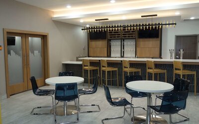 La Quinta Inn & Suites by Wyndham San Antonio Alamo City
