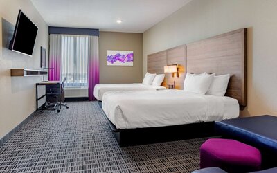 La Quinta Inn & Suites by Wyndham San Antonio Alamo City