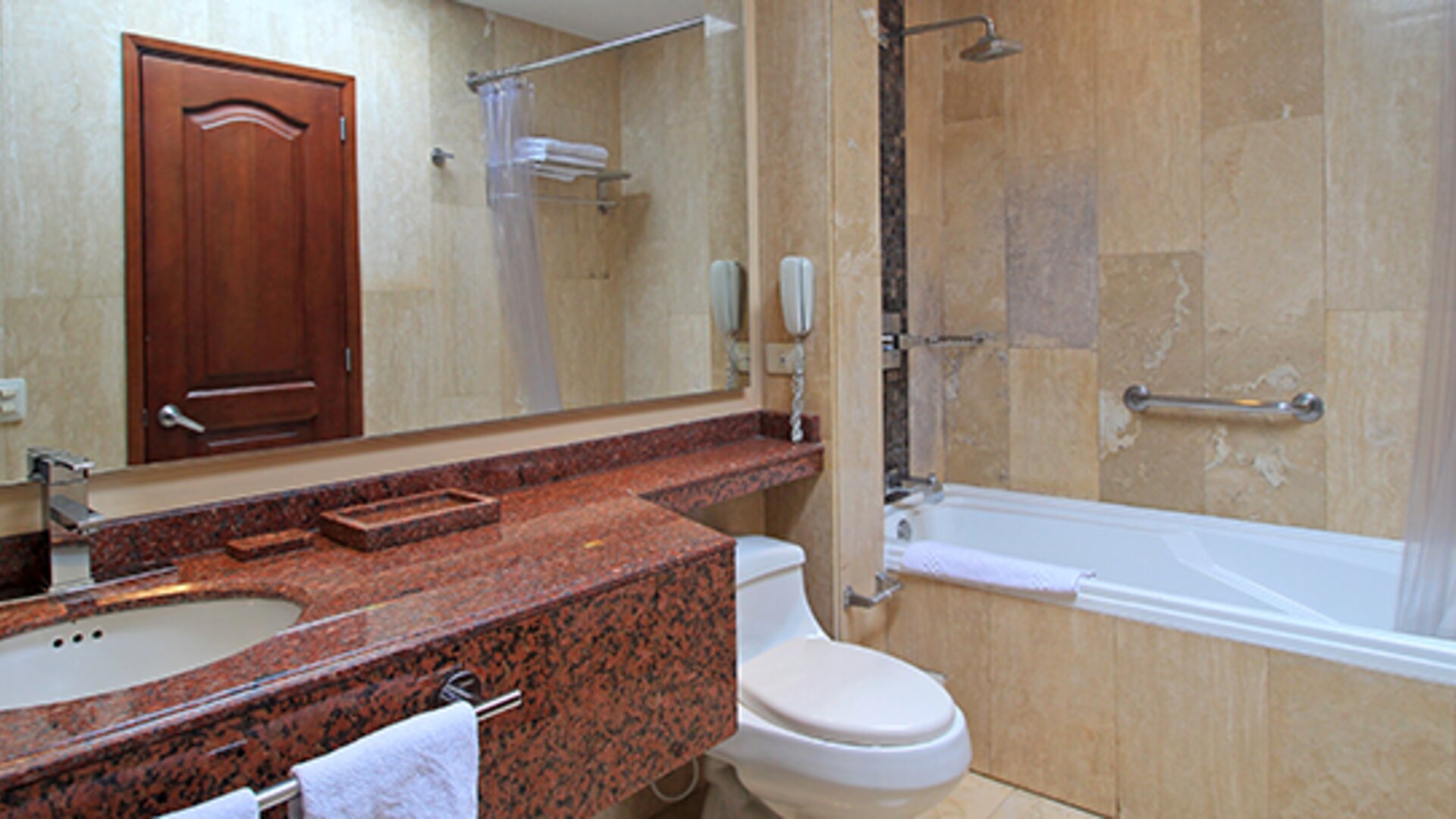 Windsor House Inn By GEH Suites