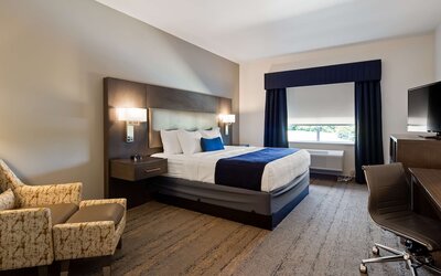 Best Western Plus Roland Inn & Suites