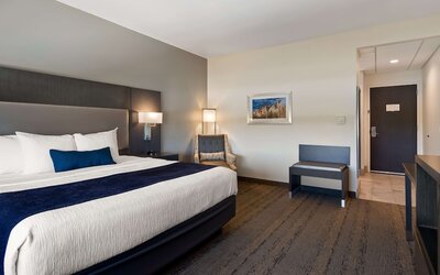 Best Western Plus Roland Inn & Suites