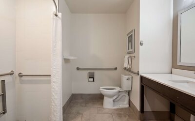 Best Western Plus Roland Inn & Suites