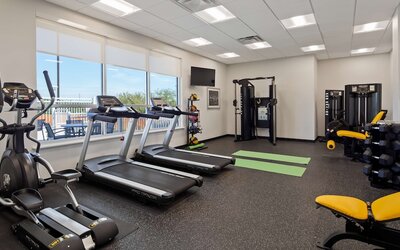 Best Western Plus Roland Inn & Suites