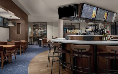 Courtyard by Marriott San Antonio Six Flags at The Rim