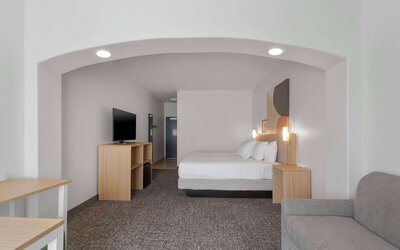 Spark by Hilton San Antonio Dominion