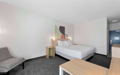 Spark by Hilton San Antonio Dominion