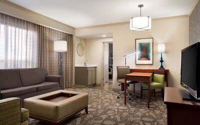 Embassy Suites by Hilton San Antonio Airport