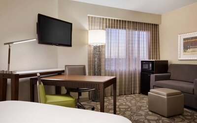 Embassy Suites by Hilton San Antonio Airport