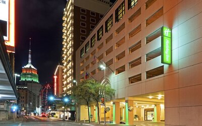 Holiday Inn San Antonio - Riverwalk by IHG