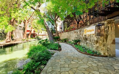 Holiday Inn San Antonio - Riverwalk by IHG