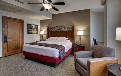 Drury Plaza Hotel San Antonio Riverwalk
