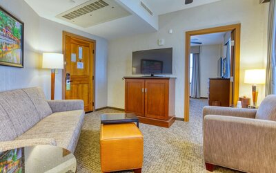 Drury Plaza Hotel San Antonio Riverwalk