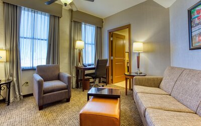 Drury Plaza Hotel San Antonio Riverwalk