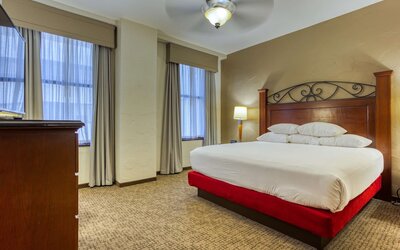 Drury Plaza Hotel San Antonio Riverwalk