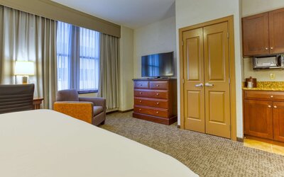 Drury Plaza Hotel San Antonio Riverwalk