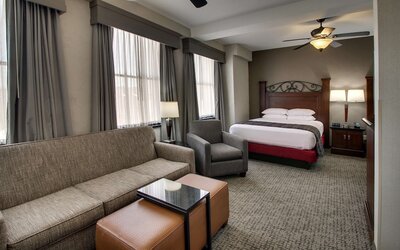Drury Plaza Hotel San Antonio Riverwalk