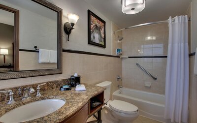 Drury Plaza Hotel San Antonio Riverwalk