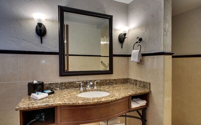 Drury Plaza Hotel San Antonio Riverwalk