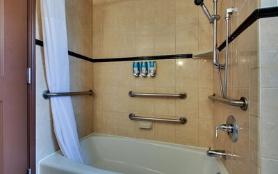 Drury Plaza Hotel San Antonio Riverwalk