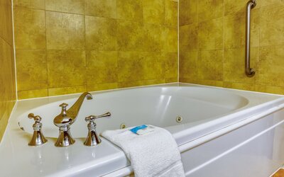 Drury Plaza Hotel San Antonio Riverwalk