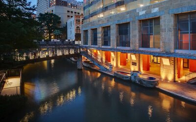 Drury Plaza Hotel San Antonio Riverwalk