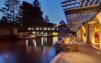 Drury Plaza Hotel San Antonio Riverwalk