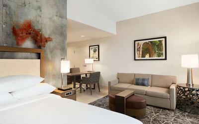 Embassy Suites by Hilton San Antonio Brooks Hotel & Spa