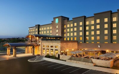 Embassy Suites by Hilton San Antonio Brooks Hotel & Spa