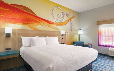 La Quinta Inn & Suites by Wyndham San Antonio Seaworld/LAFB