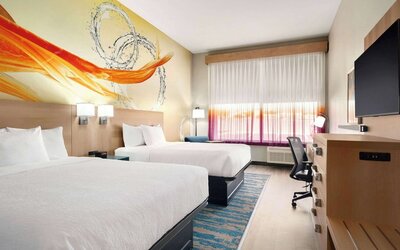 La Quinta Inn & Suites by Wyndham San Antonio Seaworld/LAFB