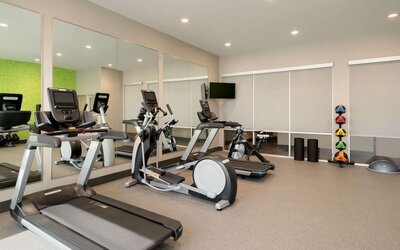 La Quinta Inn & Suites by Wyndham San Antonio Seaworld/LAFB