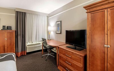 La Quinta Inn by Wyndham San Antonio Brooks City Base