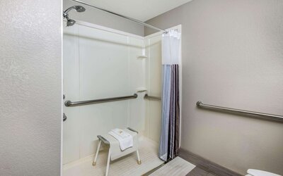 La Quinta Inn by Wyndham San Antonio Brooks City Base