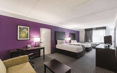 La Quinta Inn & Suites by Wyndham San Antonio Downtown