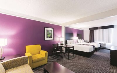 La Quinta Inn & Suites by Wyndham San Antonio Downtown