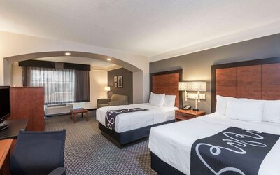 La Quinta Inn & Suites by Wyndham San Antonio Riverwalk