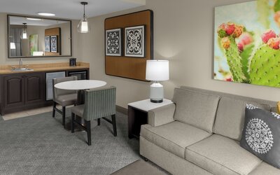 Embassy Suites San Antonio Riverwalk-Downtown