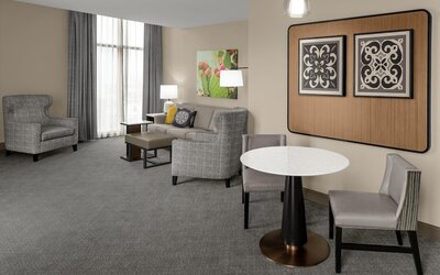 Embassy Suites San Antonio Riverwalk-Downtown