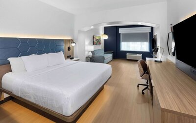 La Quinta Inn & Suites by Wyndham San Antonio Northwest