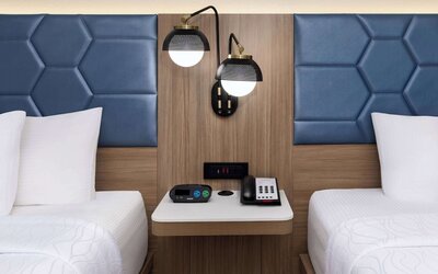 La Quinta Inn & Suites by Wyndham San Antonio Northwest