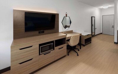La Quinta Inn & Suites by Wyndham San Antonio Northwest