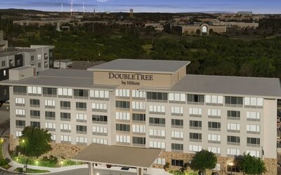 DoubleTree by Hilton San Antonio Northwest