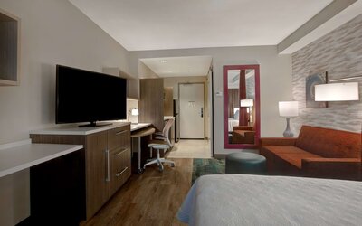 Home2 Suites by Hilton San Antonio Riverwalk, TX