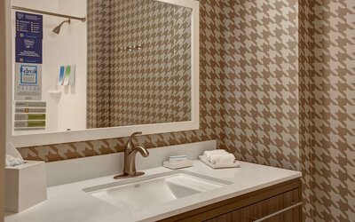 Home2 Suites by Hilton San Antonio Riverwalk, TX
