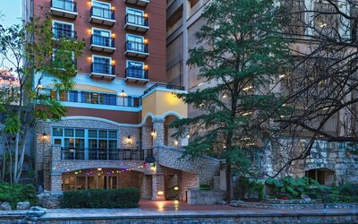 Courtyard Marriott Riverwalk