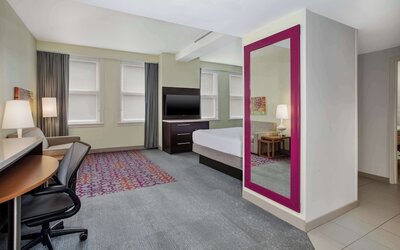 Home2 Suites by Hilton San Antonio Downtown - Riverwalk, TX