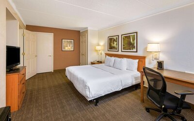 La Quinta Inn by Wyndham San Antonio Market Square