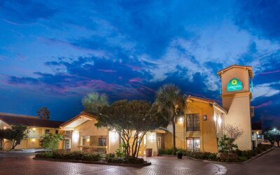 La Quinta Inn by Wyndham San Antonio Market Square